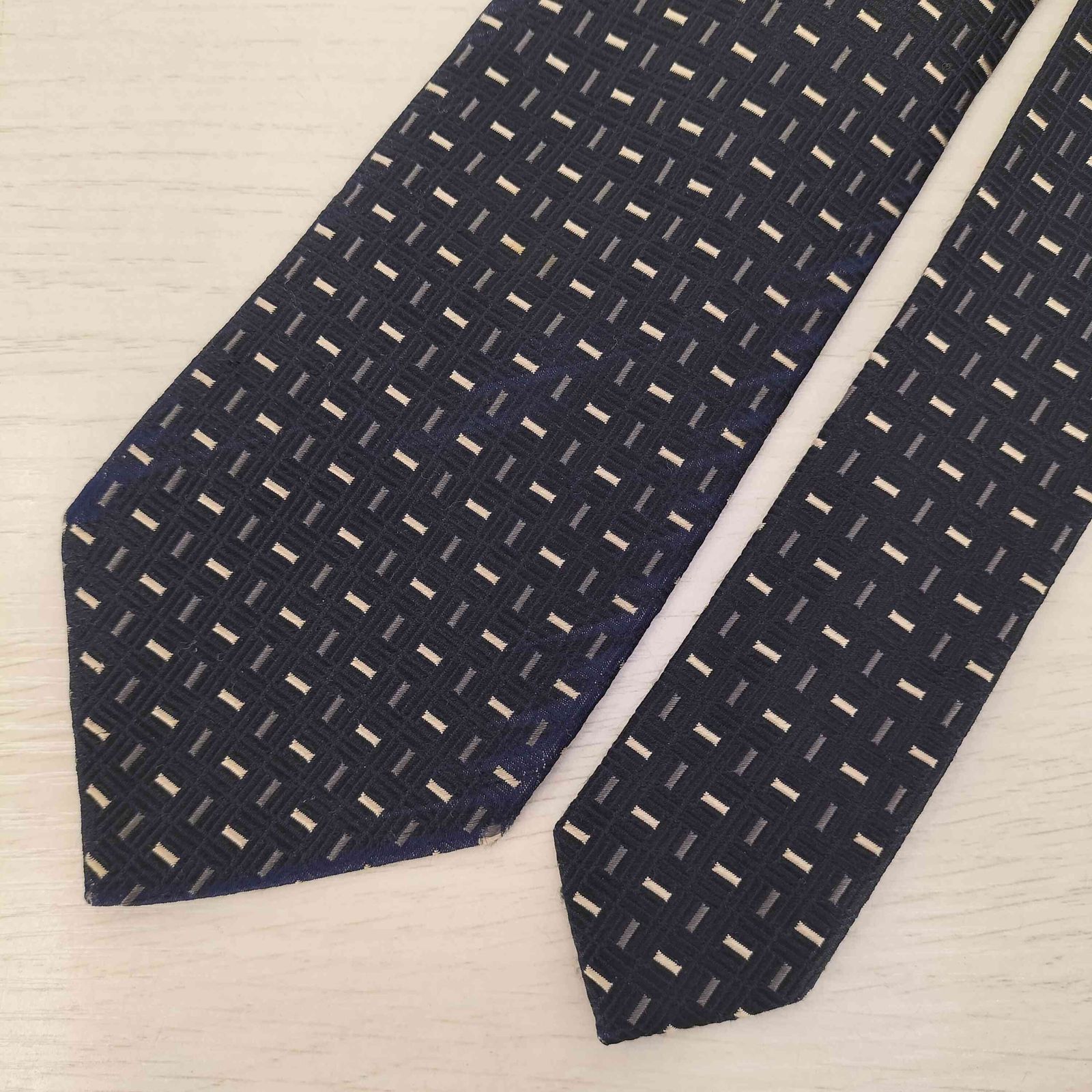 2866 【極美品】 イヴ・サンローランプールオム ネクタイ 総柄 イブサンローランプールオム Yves Saint Laurent Pour Homme 総