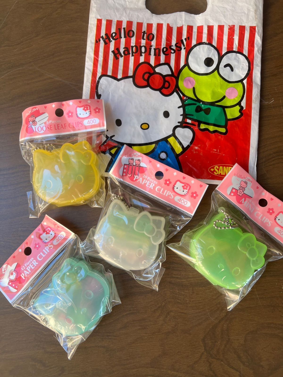 激レア！サンリオ　ハローキティ☆マスコット付クリップ　4個入☆レトロ　1997年 激レア！サンリオ ハローキティ☆マスコット付クリップ 4個入