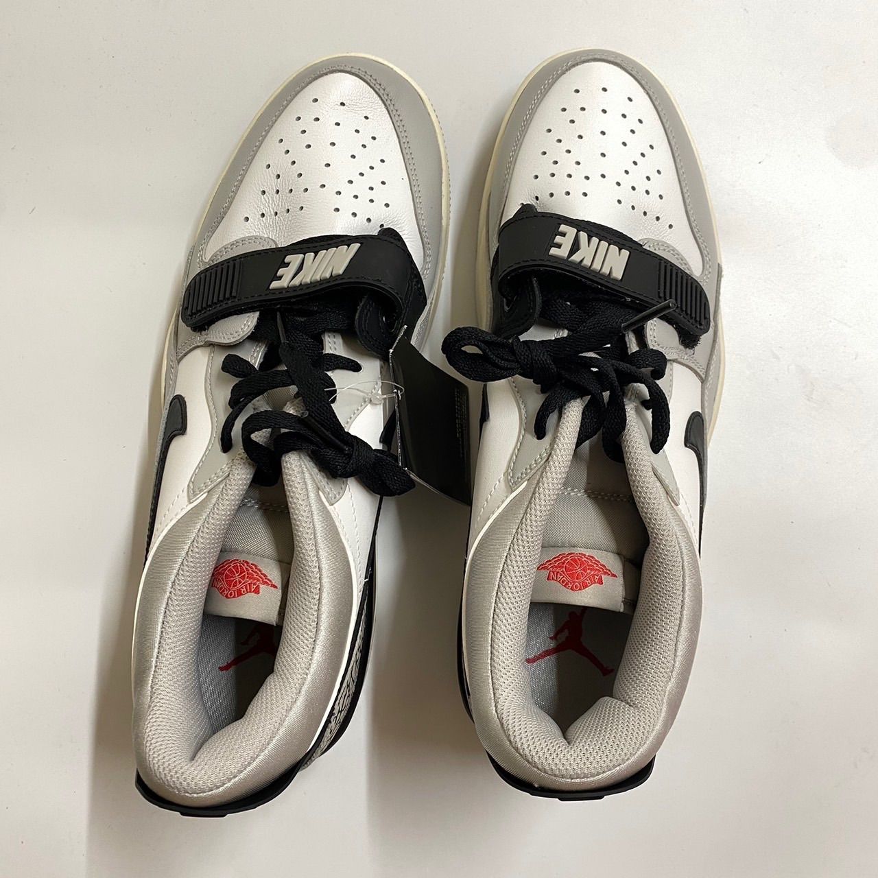 NIIKE AIR JORDAN LEGACY 312 LOW SUMMIT WHITE/FR RD-TCH GRY