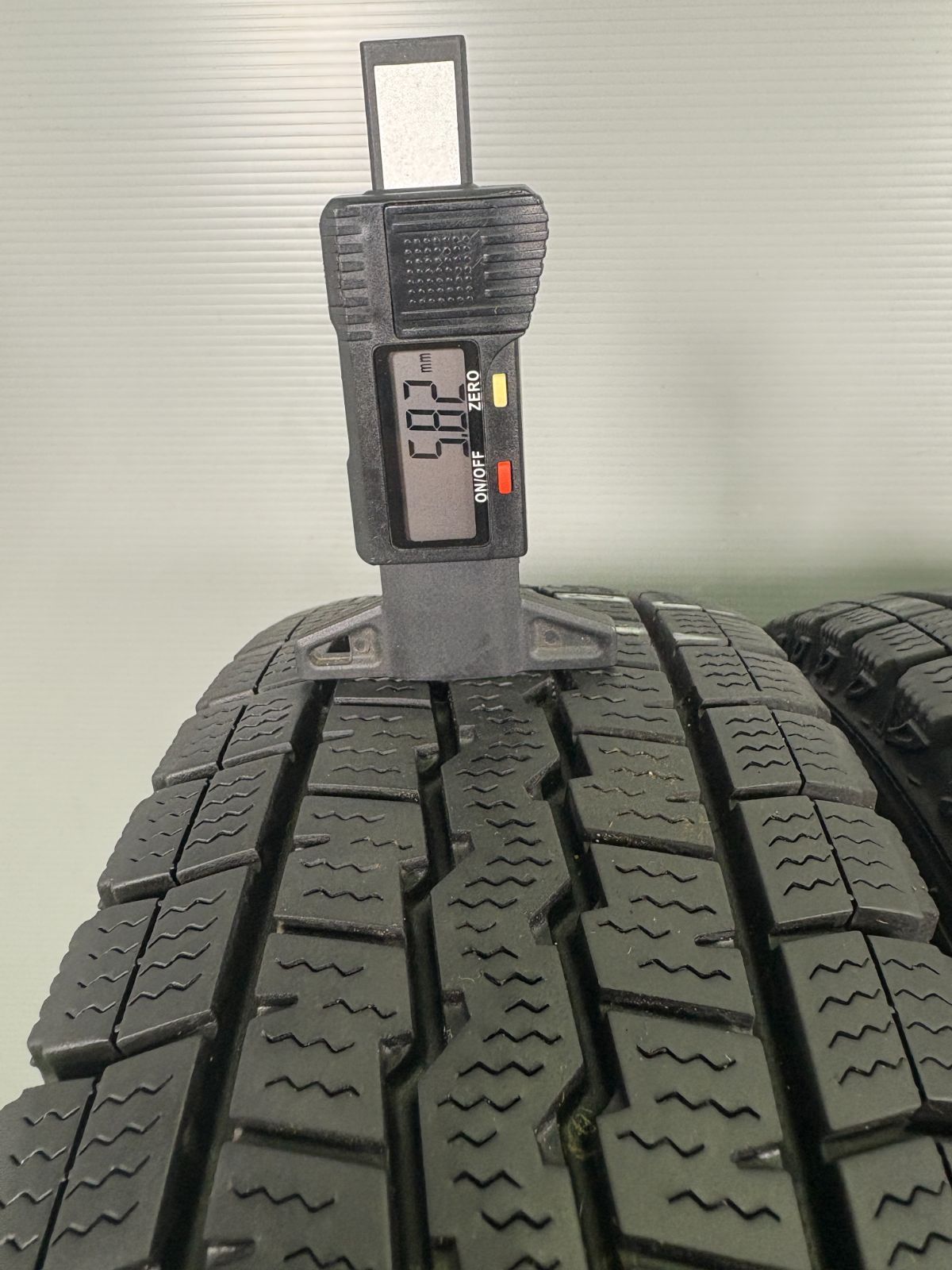 スタッドレス TA590