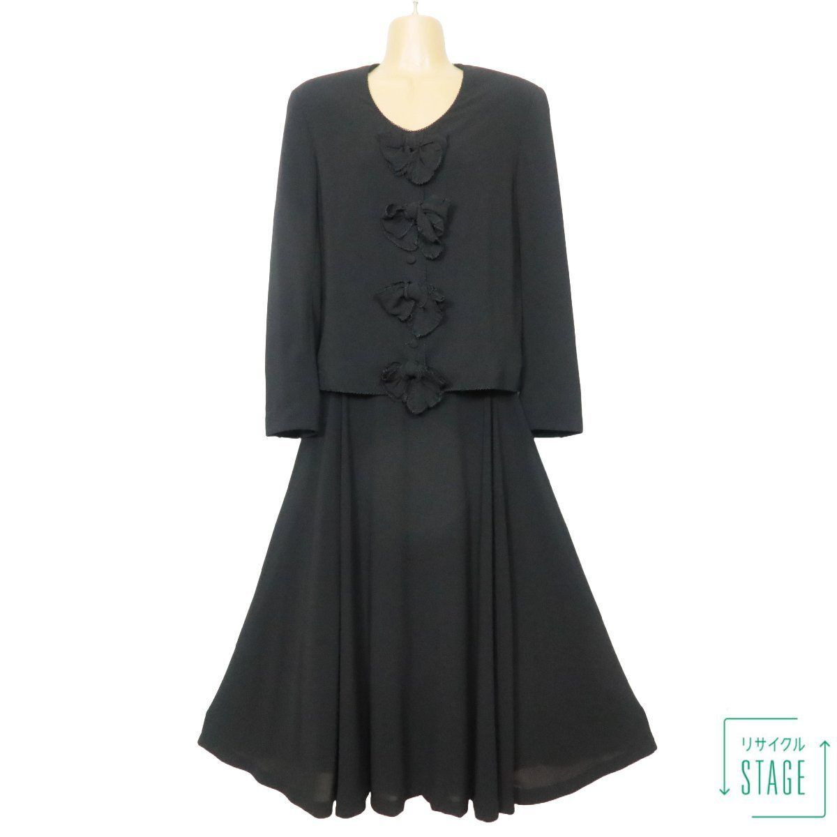 INGEBORG 黒リボン付ジャケット&スカートセット INGEBORG 黒リボン付ジャケット&スカートセット