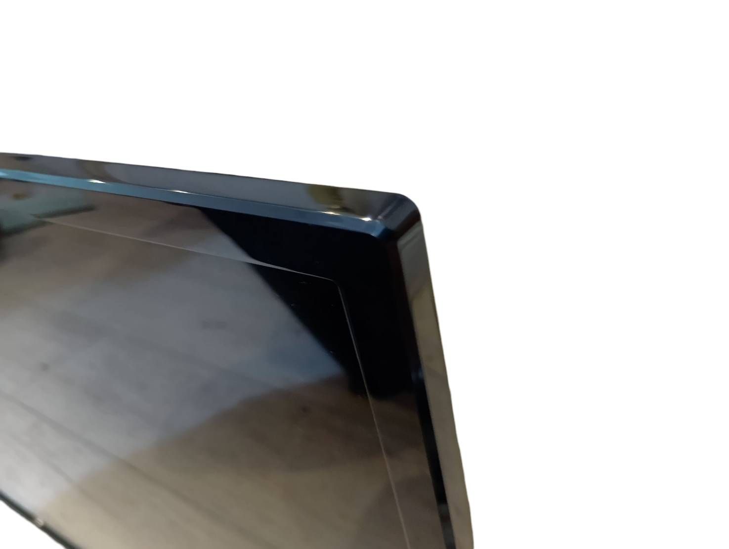 32型フルハイビジョンスマート液晶テレビ