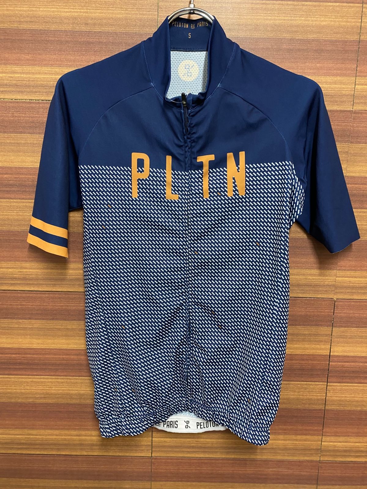 PELOTON DE PARIS サイクルジャージ ネイビー お洒落サイクリストが目をつけている海外サイクルジャージ6選