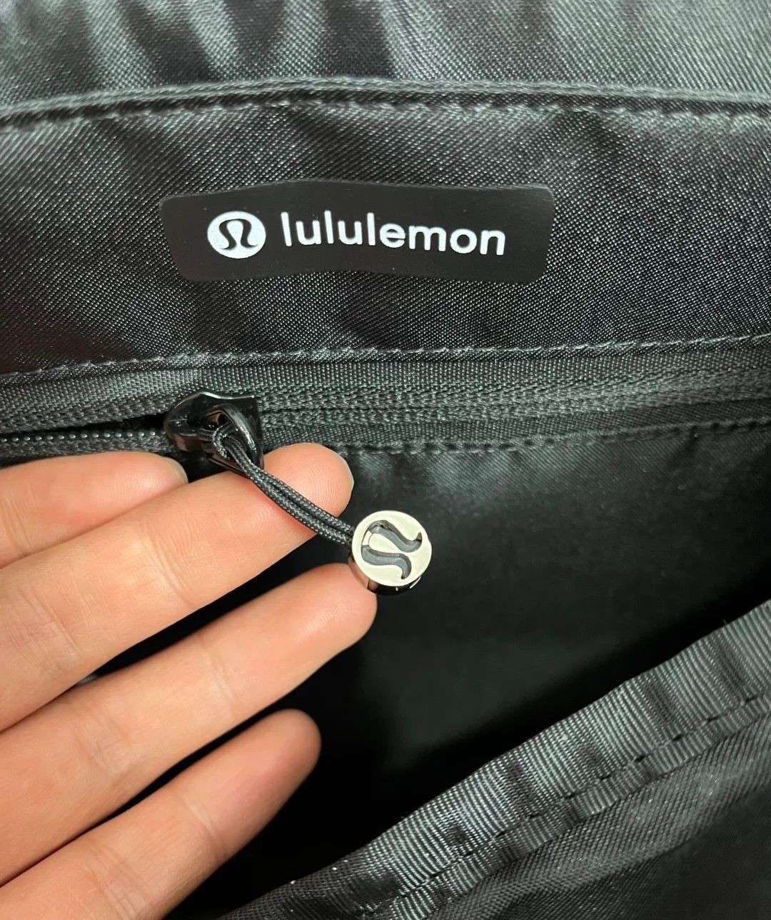 lululemon/ルルレモン Wunderlust Backpack 14Lリュック ブラック