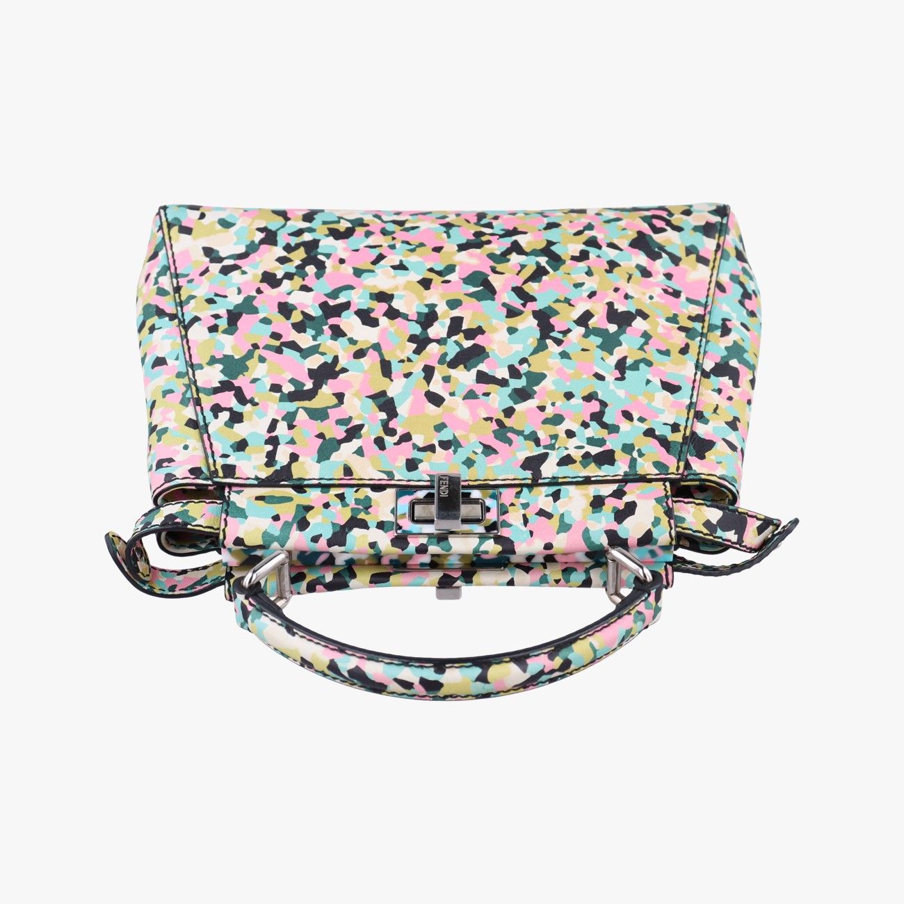 フェンディFendiピーカブー