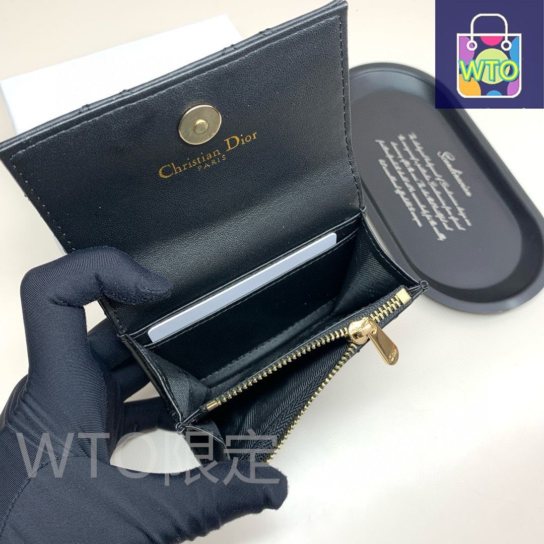 Dior 小銭入れ　財布 imgrc0157415338.jpg