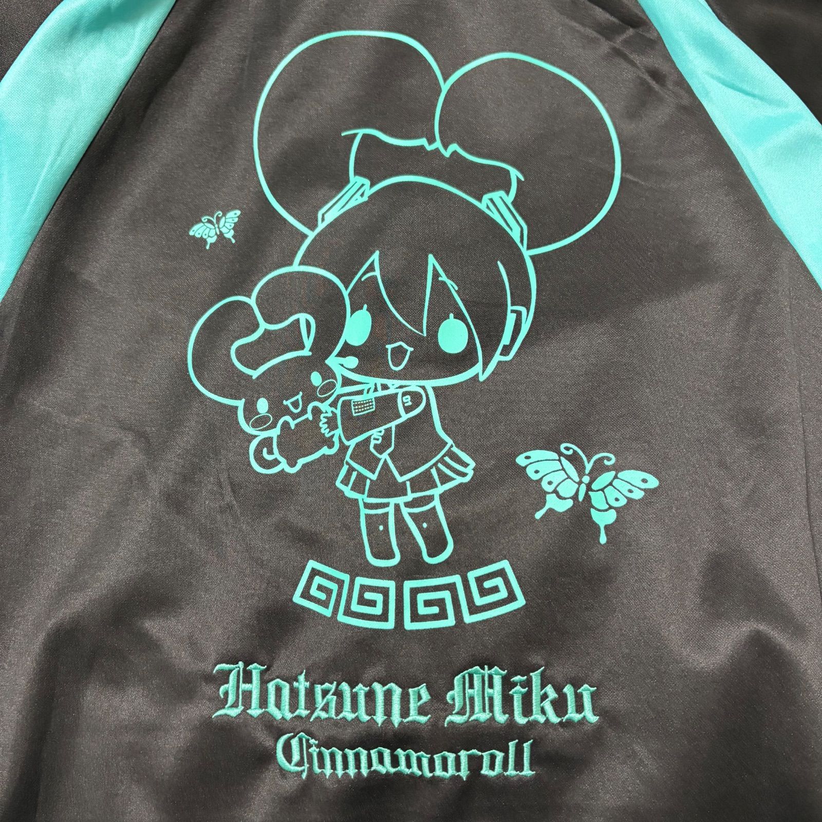 初音ミク×Cinnamoroll シナモロール ジップパーカー トラック