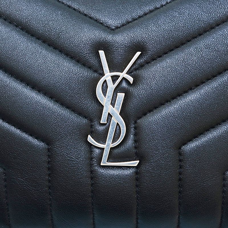 YVES SAINT LAURENT イヴ・サンローラン ポーチ ロゴ キルティング