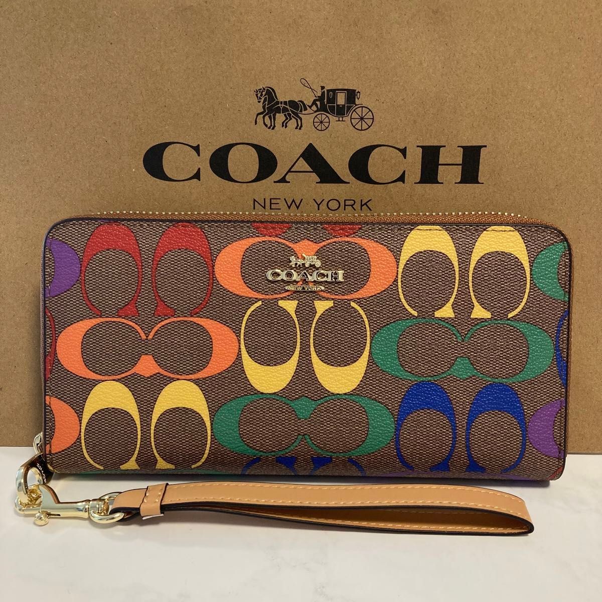 新品 コーチ COACH 長財布 シグネチャー レインボー マルチカラー ストラップ付き - メルカリ