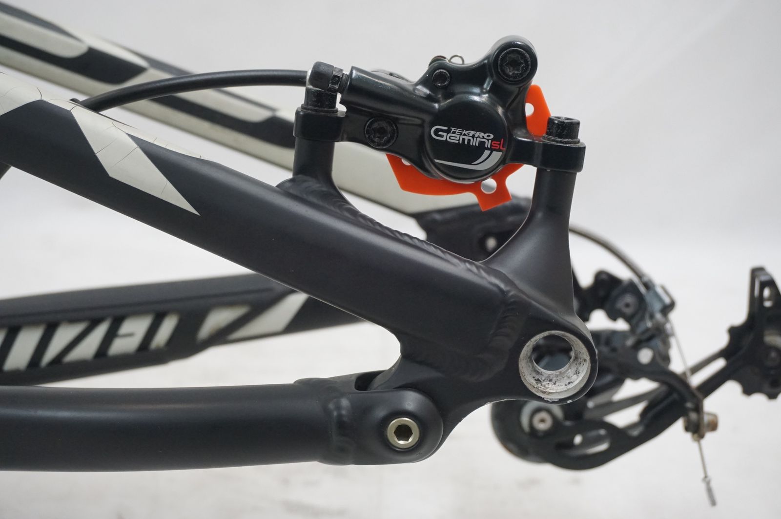 スペシャライズド