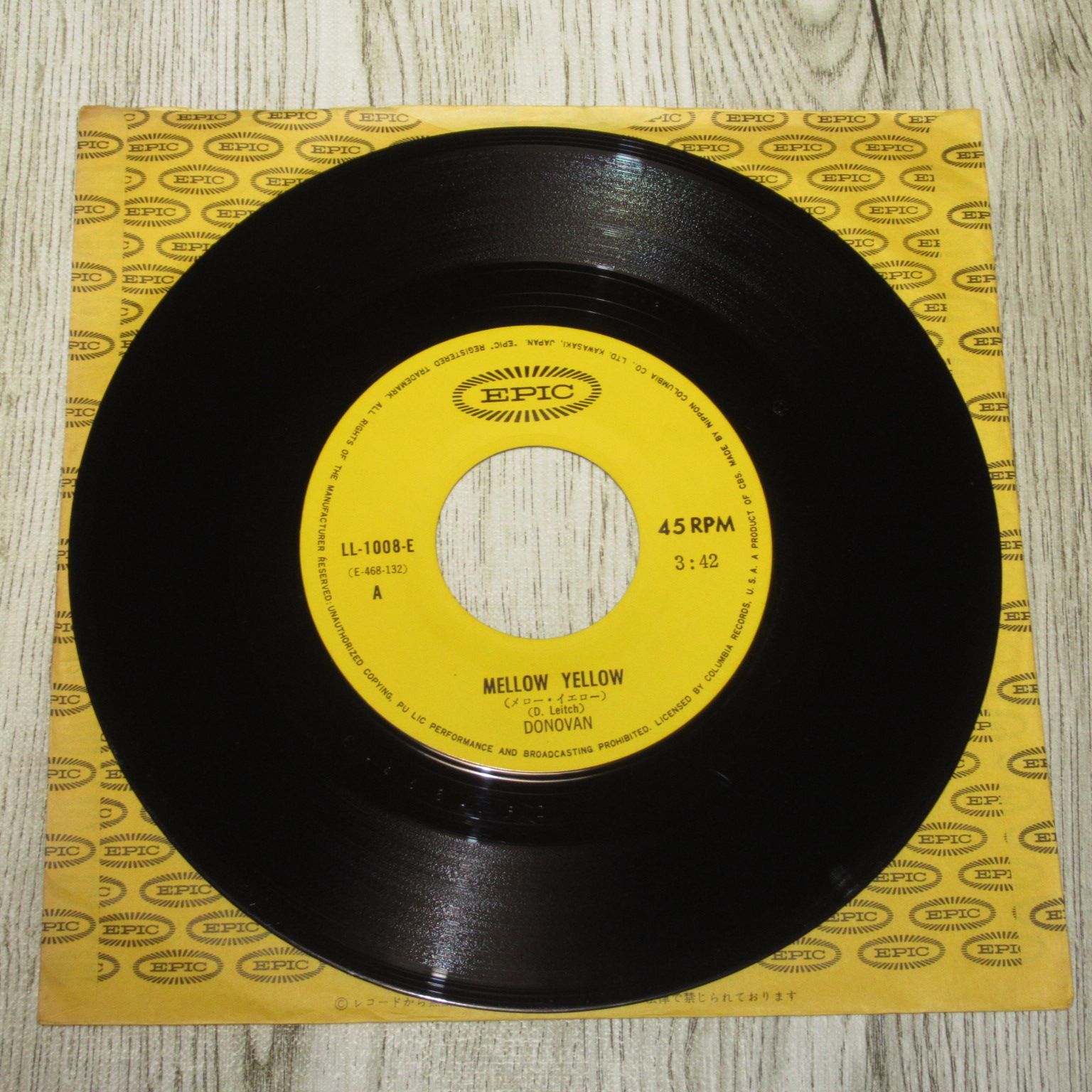 シングルレコード ドノヴァン メロー・イエロー LL-1008-E DONOVAN 