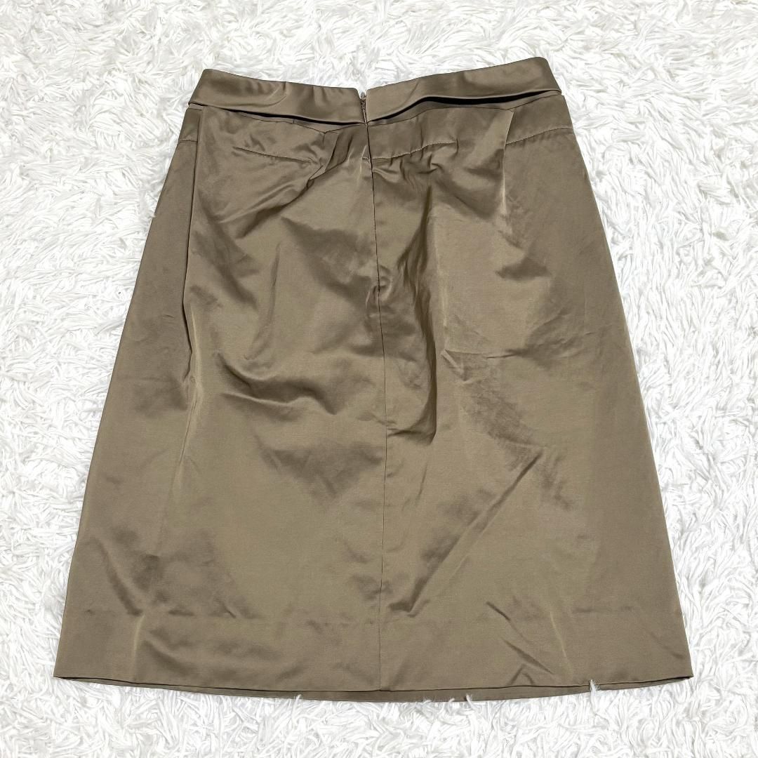 ひざ丈スカート