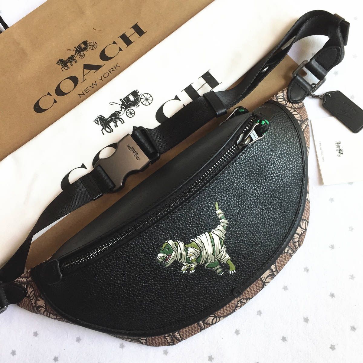 【新品未使用】COACH コーチバッグ C6928 レキシー コーチ X マイケル・B・ジョーダンコラボ ボディーバッグ ベルトバッグ ウエストバッグ