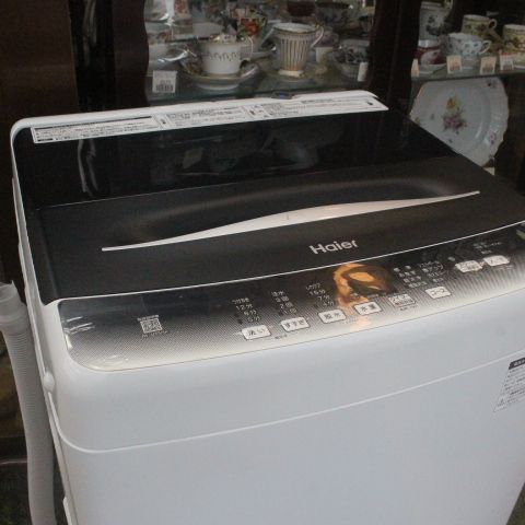 中古美品 動作確認済み!! ハイアール Haier 5.5kg 洗濯機 JW-U55HK 