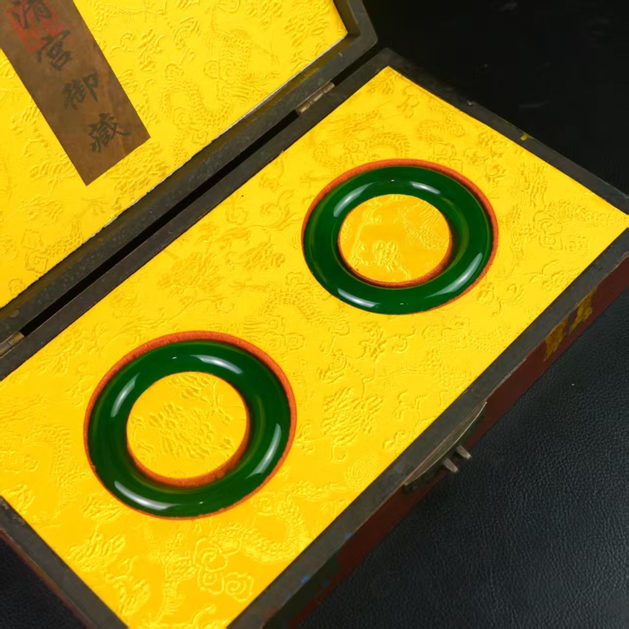 清代 宮廷御蔵 髙氷翡翠彫 帝王緑 腕輪 アクセサリ 置物 時代物 旧家蔵岀し 唐物 中国古 R092615