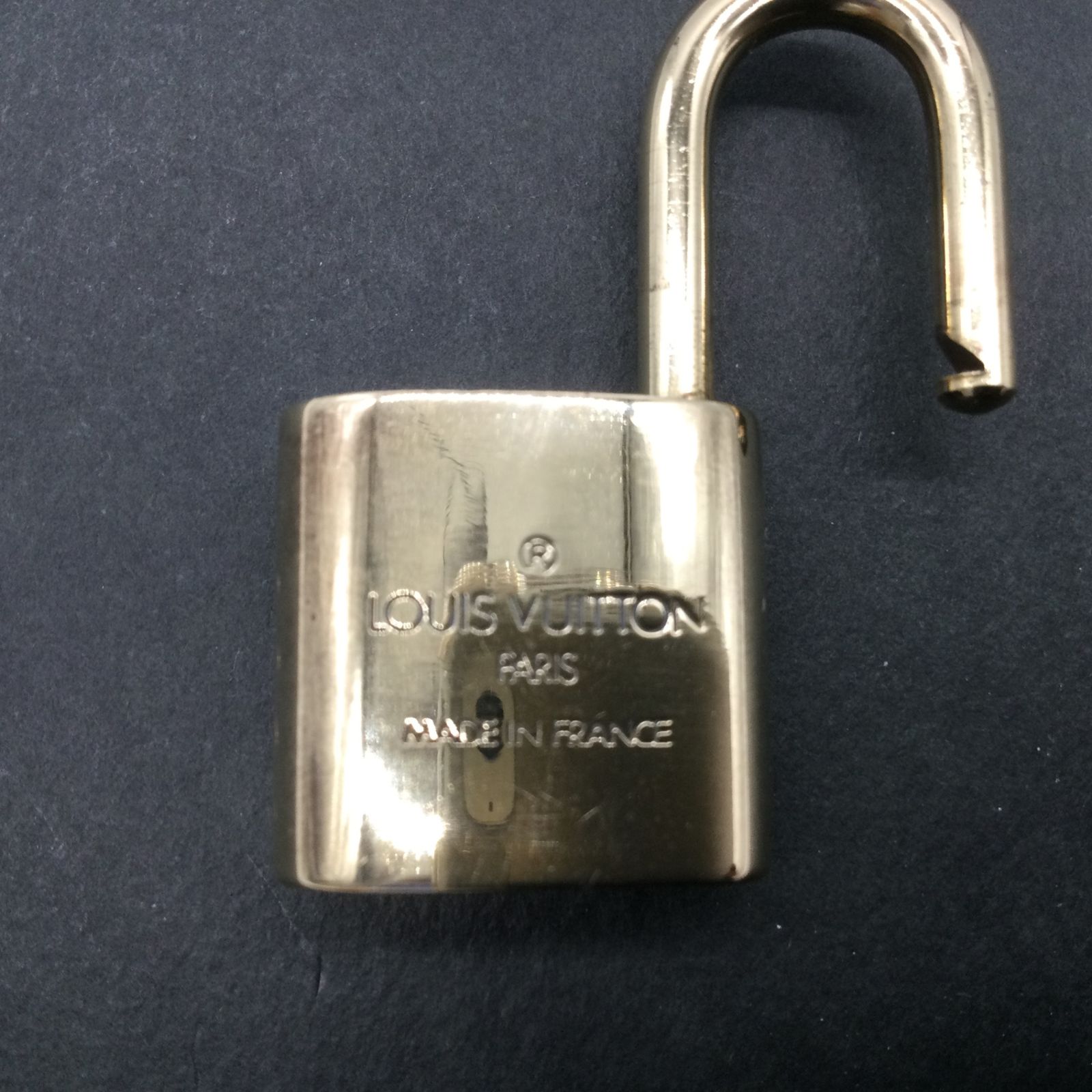 極美品　ルイヴィトン　カデナ　南京錠　パドロック キー　ゴールド　No.677 極美品 ルイヴィトン カデナ 南京錠 パドロック キー ゴールド