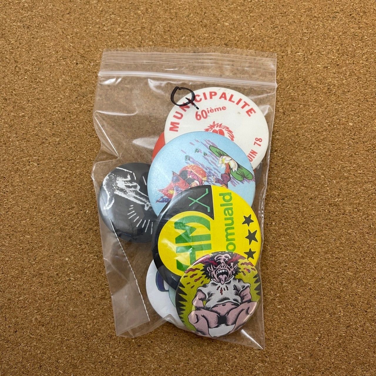 缶バッジ ビンテージ アンティーク Q 50s ~ 60s 70s 80s 90s 00s