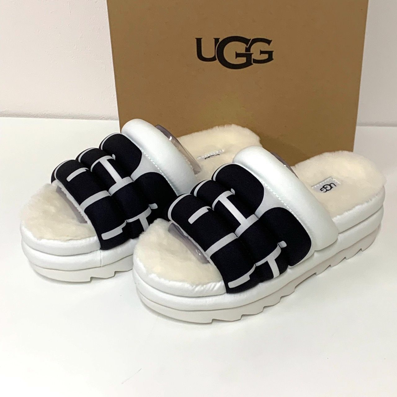 UGG】アグ/Maxi Slide Logoサンダル/24cm/1127067/未使用品 - ユーズド