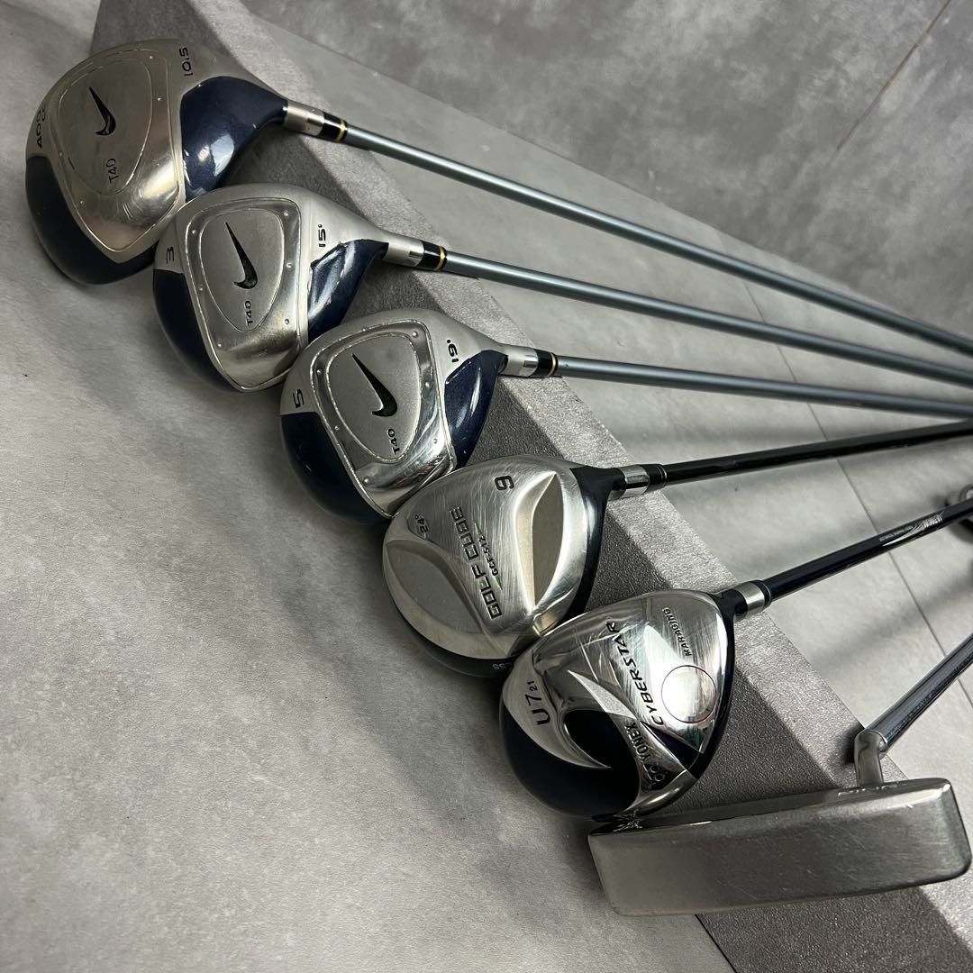 ナイキ ウィルソン