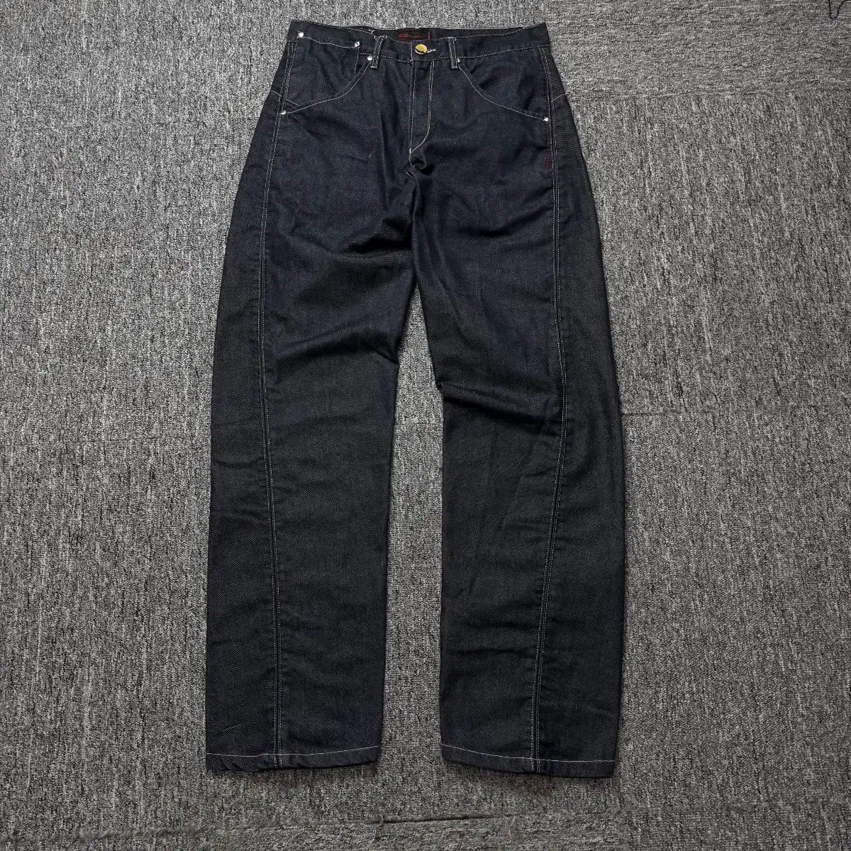 LEVI'S(リーバイス) エンジニアドジーンズ ディテール 生デニム デニム パンツ