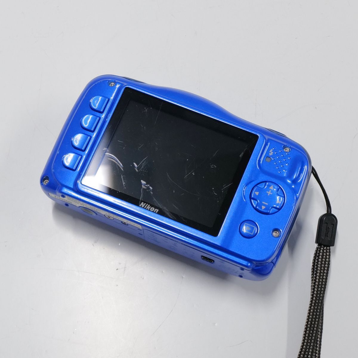 Nikon COOLPIX S33 USED美品 防水 耐衝撃 デジタルカメラ 本体+ 