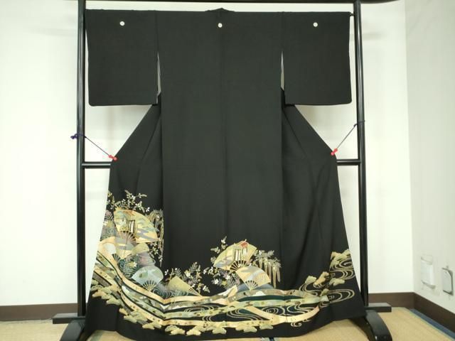平和屋着物□豪華黒留袖 駒刺繍 扇面御所車花文 金彩 正絹 逸品