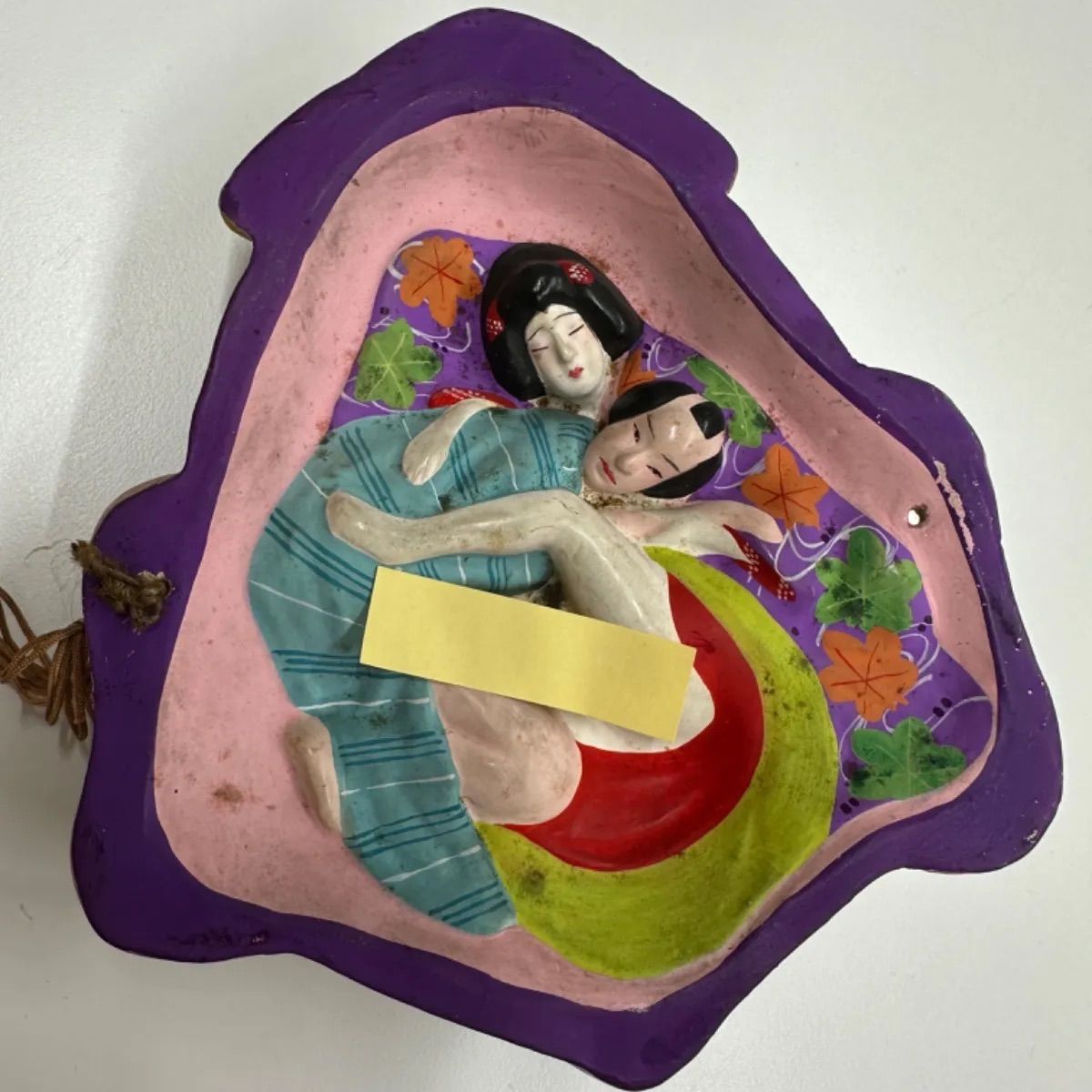 欧米人人気 古美術 壁掛け 骨董人形 春宮画 恵比寿像 春画置物 秘画 着物美人 和服美人 裏絵 土人形 日本人形 SNA