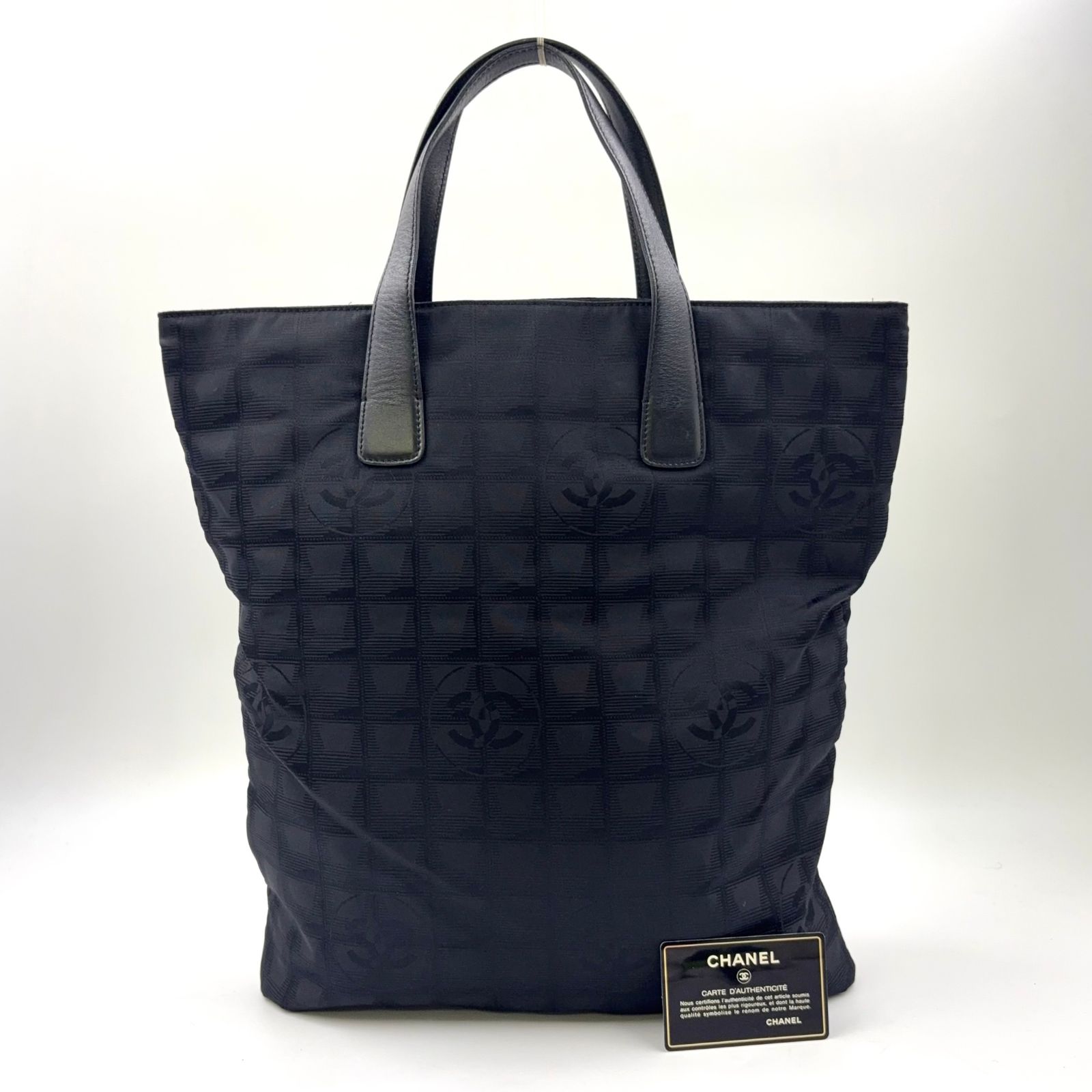 CHANEL バッグ 黒 ナイロン CHANEL シャネル スポーツライン ナイロン ショルダーバッグ