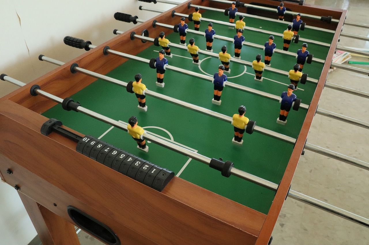 【現地引取のみ、リユース品】テーブルサッカー　ボードゲーム