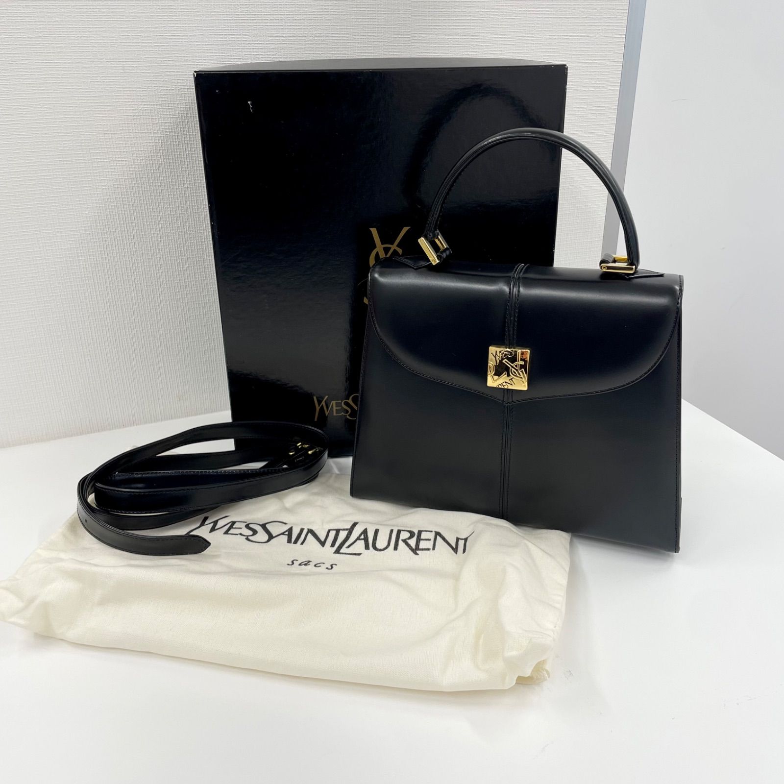 Yves Saint Laurent / イブサンローラン YSLロゴ ハンドバッグ