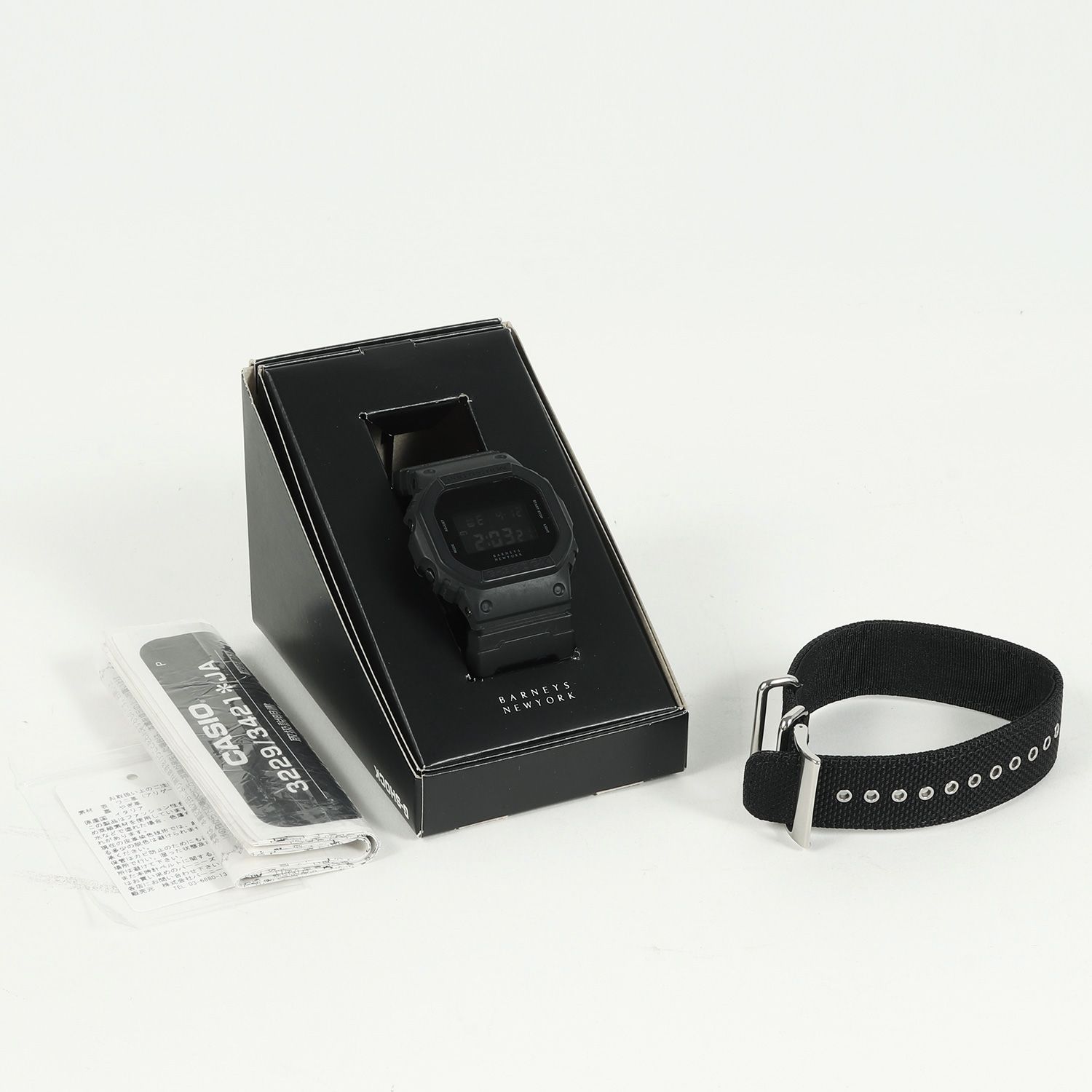 【レア】BARNEYS NEW YORK G-SHOCK DW-5600VT Barneys New York x G-Shock DW-5600 with Alligator or Goat