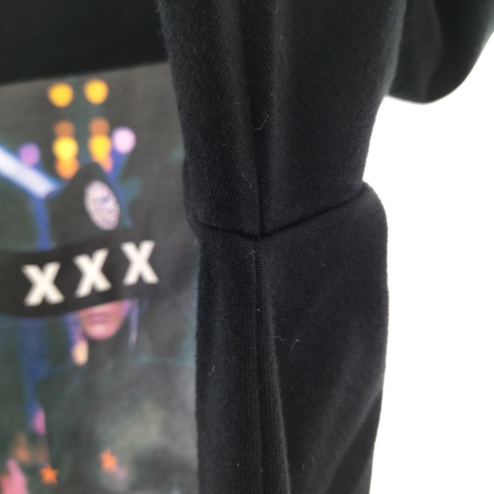 GOD SELECTION XXX (ゴッドセレクショントリプルエックス) ランウェイモデルフォト プリント フロントデザイン 半袖Tシャツ ブラック
