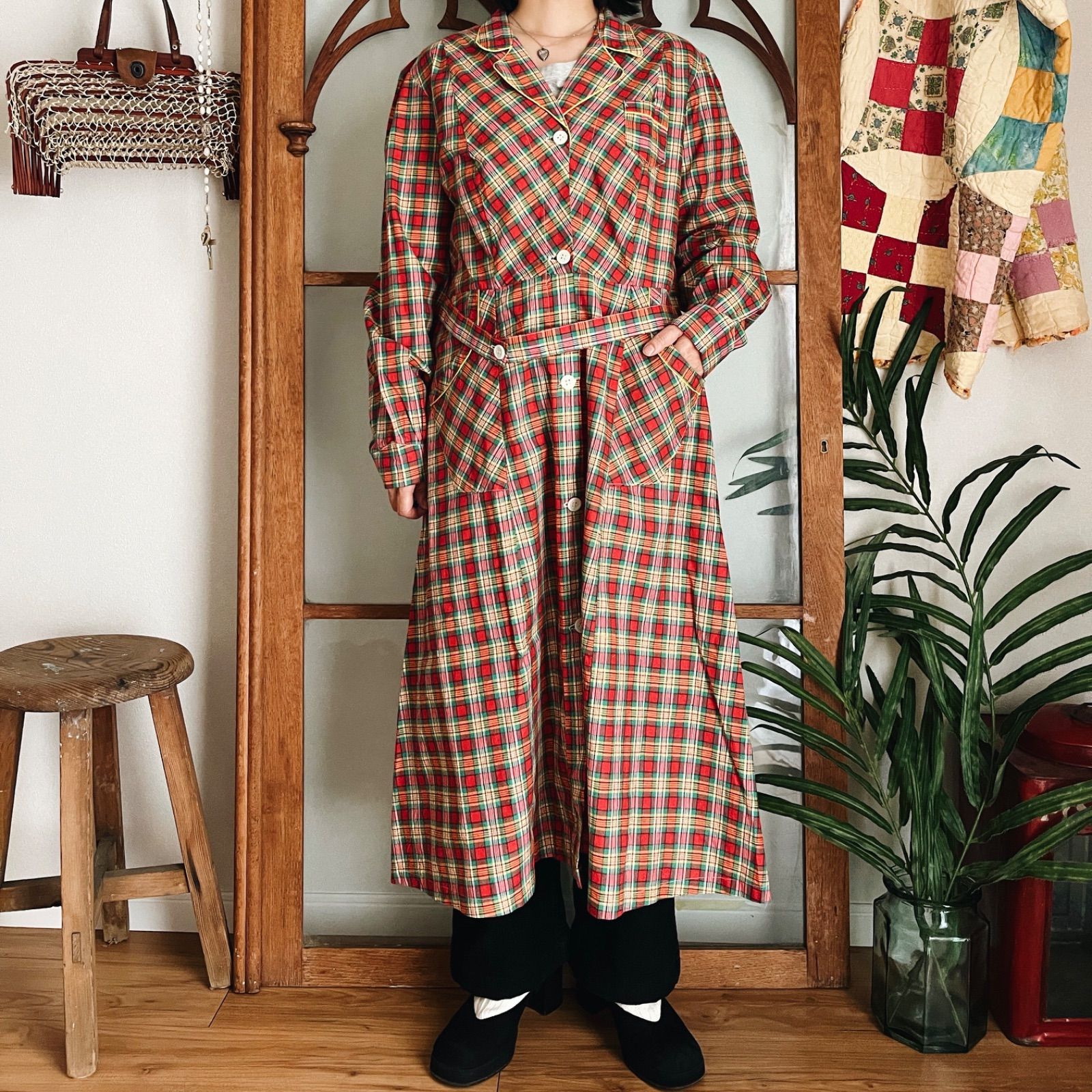 50 s フランス 赤チェック タブリエコート ワンピース m282