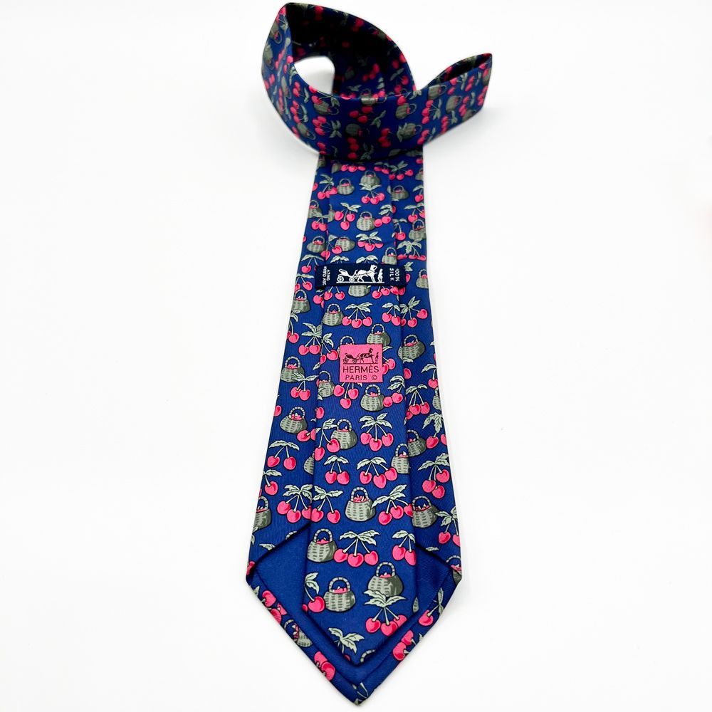 【新品未使用】　エルメス ネクタイ　HERMES 箱付き 最高峰品】エルメス Hermès ネクタイ さくらんぼ柄 青色系 箱