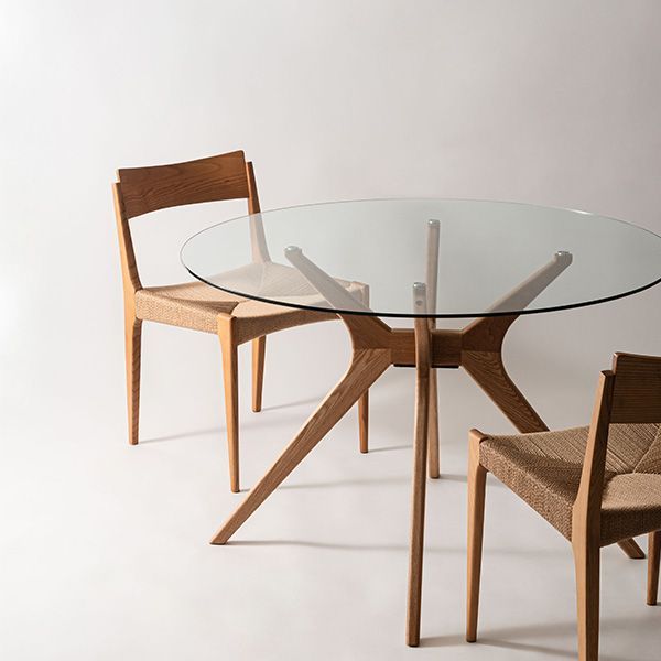 ラウンドテーブル