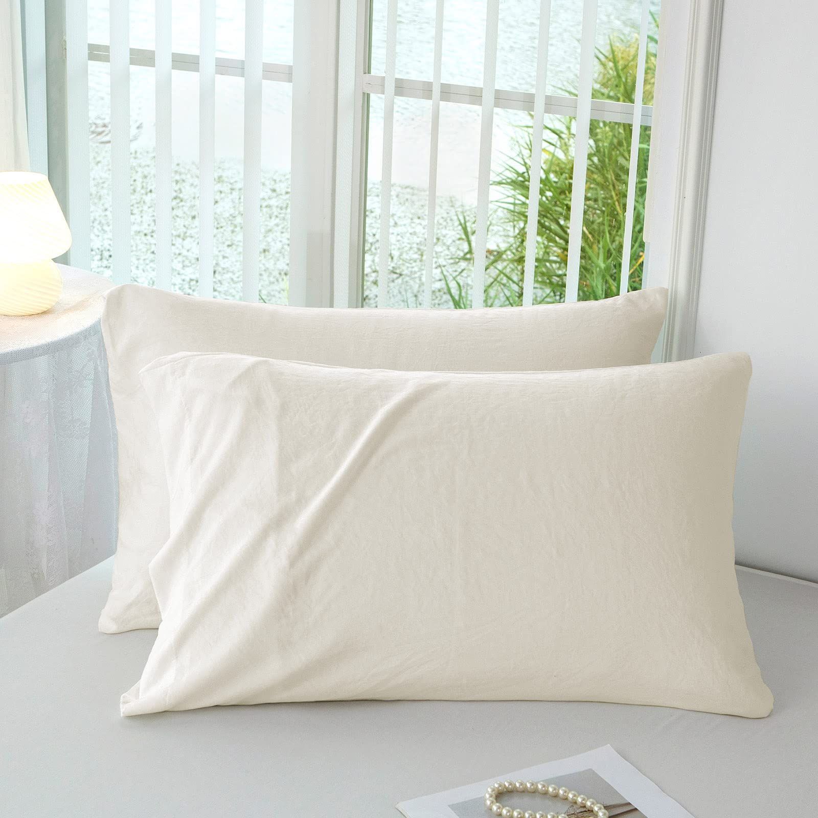 【特価商品】防ダニ カバー 抗菌 枕 防臭 単品 封筒式 柔らかい まくらカバー 無地 おしゃれ さらさら肌触り ピーチスキン 吸汗 水洗い加工 速乾 ピローケース 【 2枚入 ライトアイボリー 63 