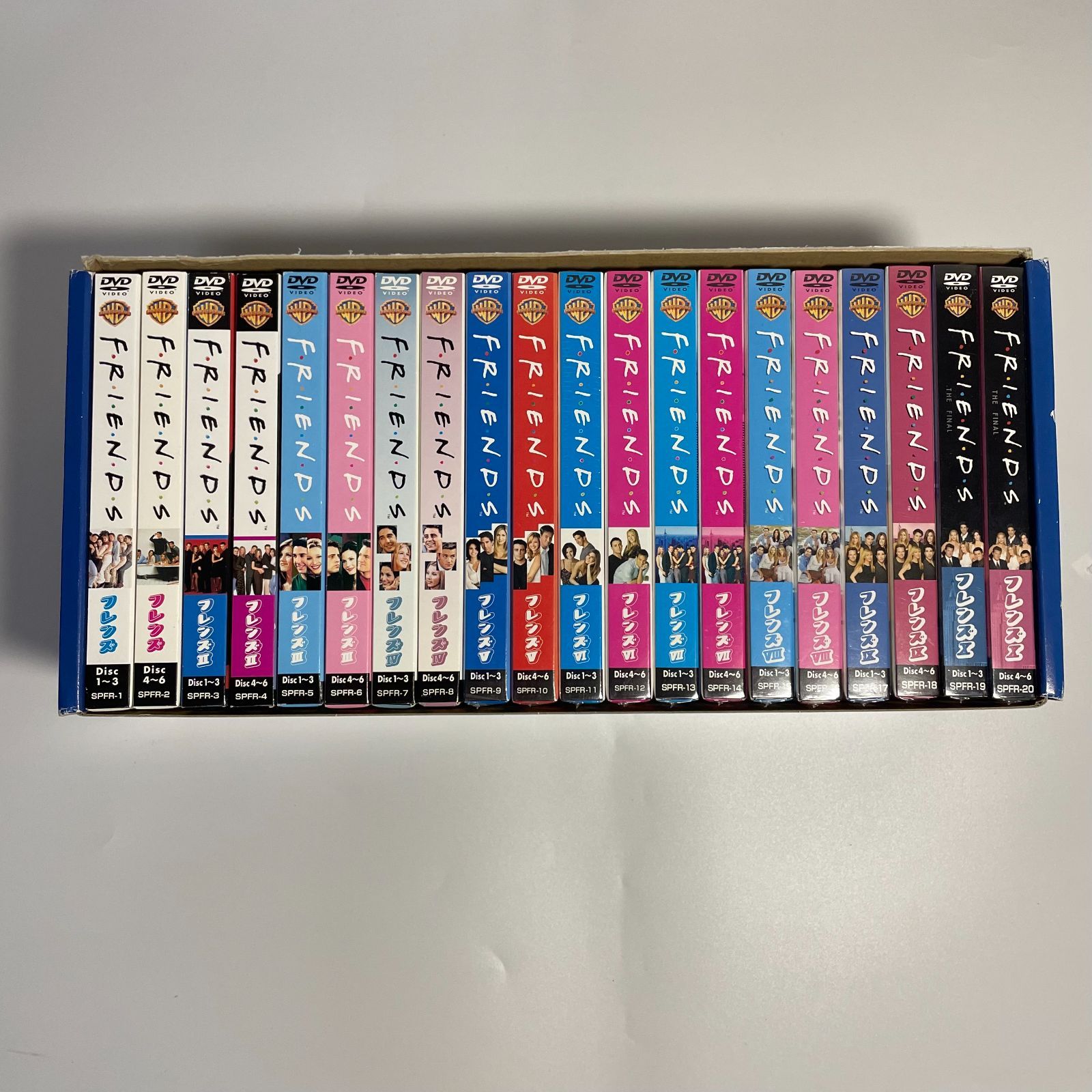 フレンズ シーズン1-10 コンプリートDVD-BOX〈初回限定生産・60枚組〉