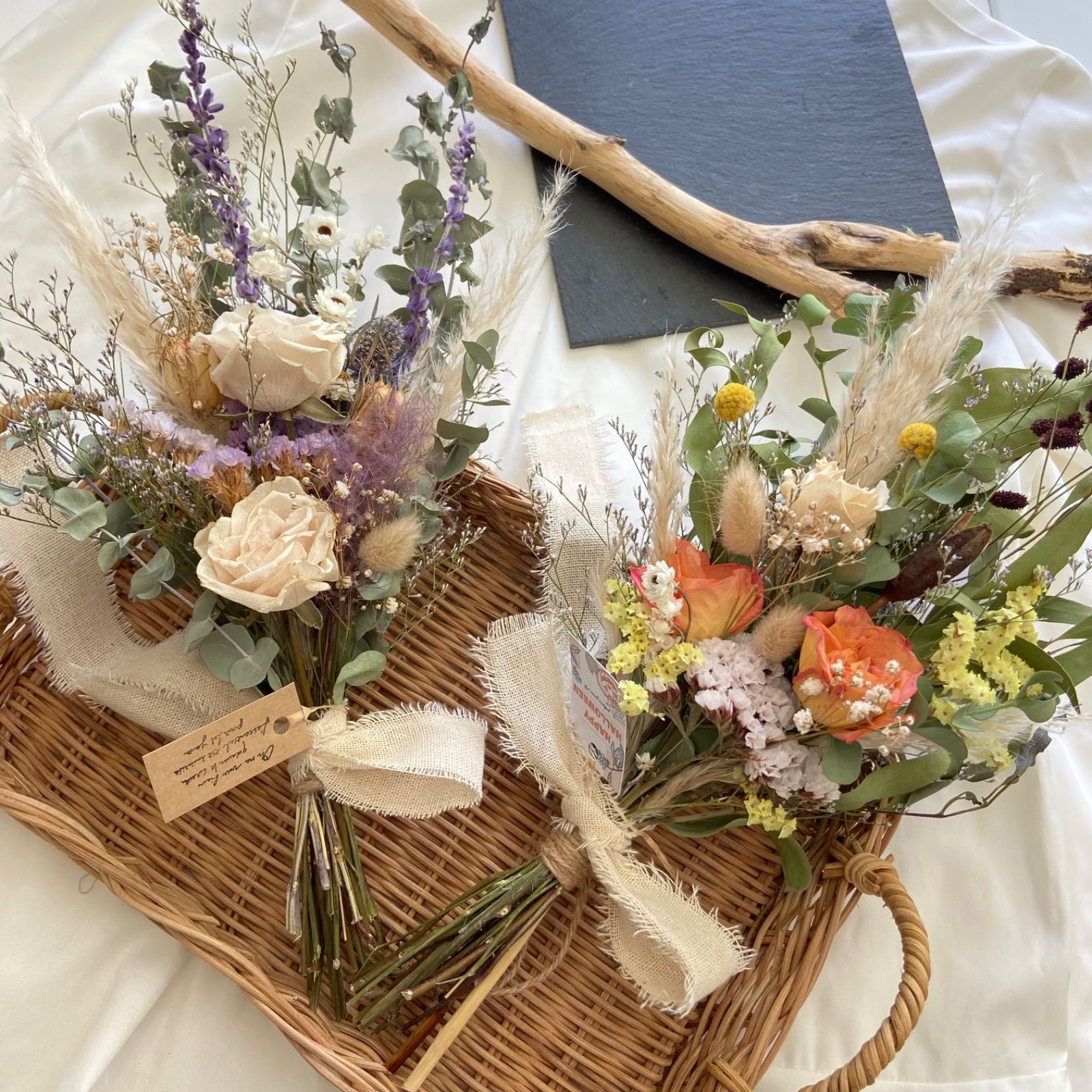 ドライフラワー スワッグ ホワイトバラ アメジストセージ 35cm - メルカリ