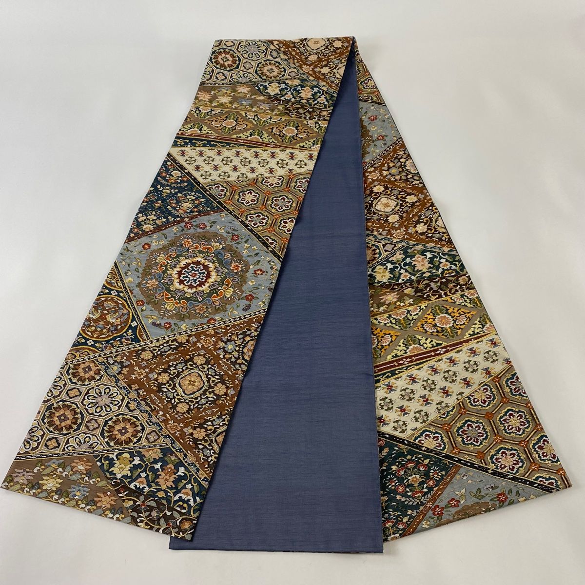 Ｗ8787■古布　袋帯　黒地に金箔織り横段に銀糸幾何学柄■ 平和屋着物○極上 西陣 川島織物 六通柄 本袋帯 正倉院花文 金銀糸