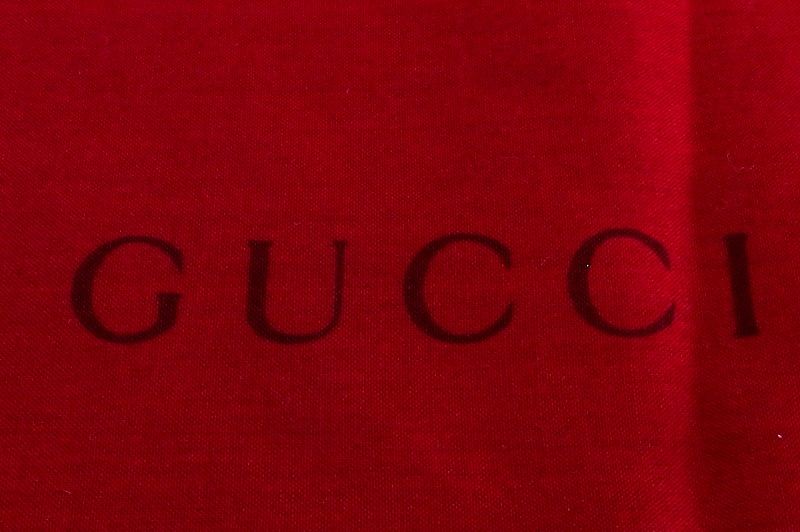 0415 グッチ　スカーフ　ワインレッド　約62㎝×62㎝　※値下げ不可. 224653】GUCCI グッチ 無地 シルク 大判スカーフ 88×88cm