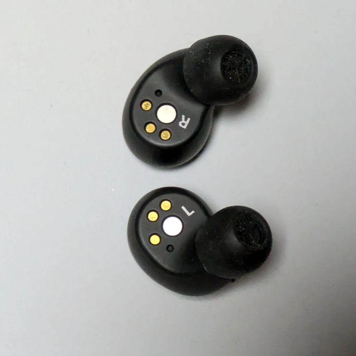 【中古美品】Technics EAH-AZ40M2　ブラック パナソニック Technics EAH-AZ40M2-K [ブラック] 価格比較