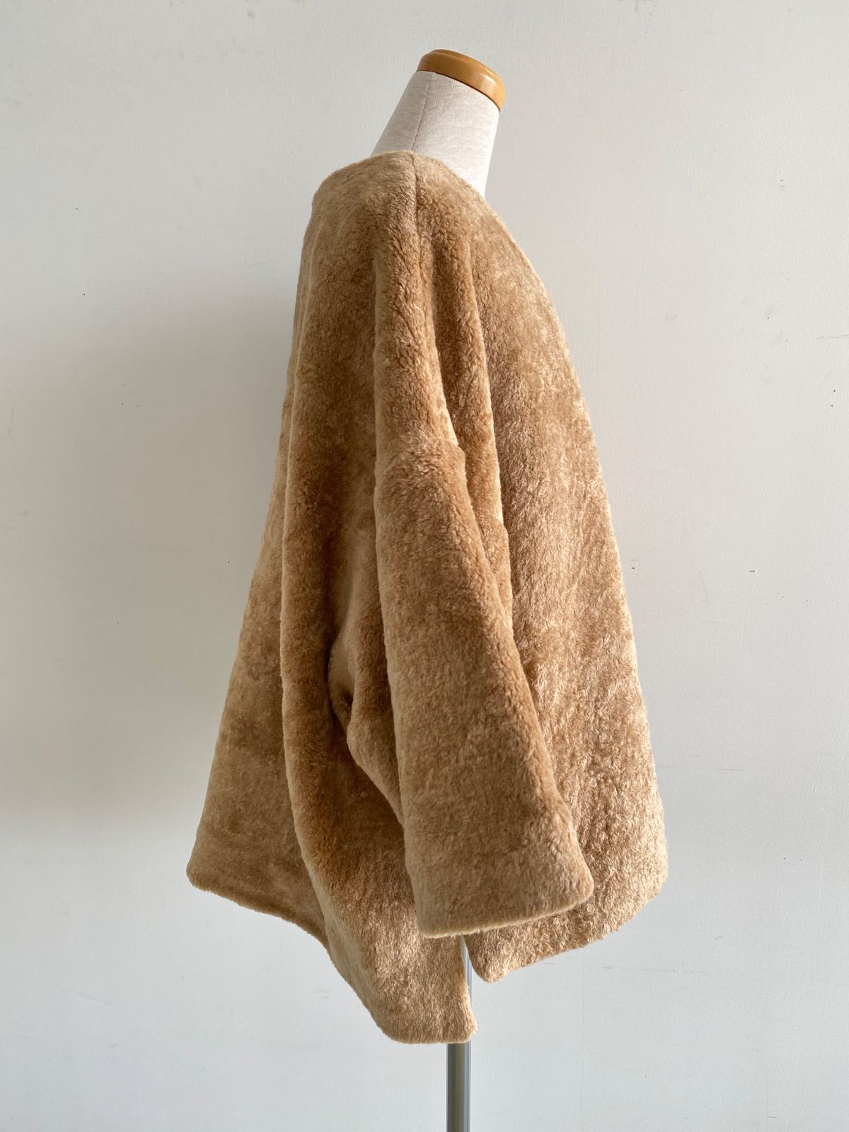 pub シルクウールボアワイドプルオーバー BL 24522 Aベージュ