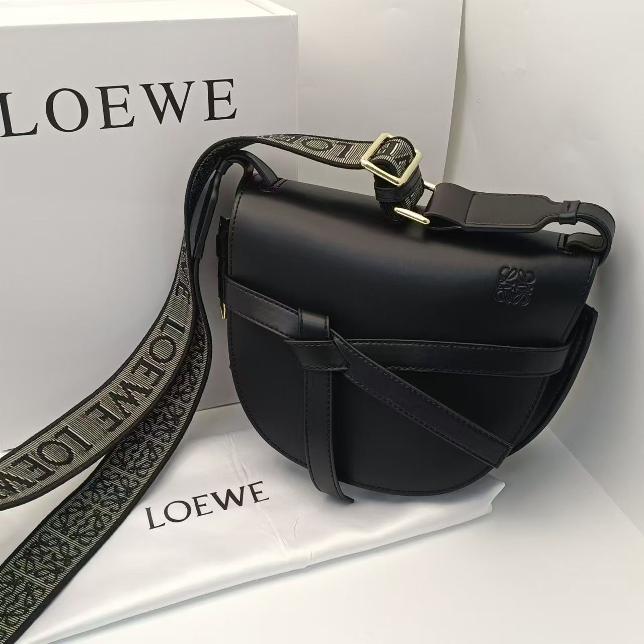 ✨ 新品未使用 ✨ LOEWE ロエベ ゲート ショルダーバッグ スモール - メルカリ