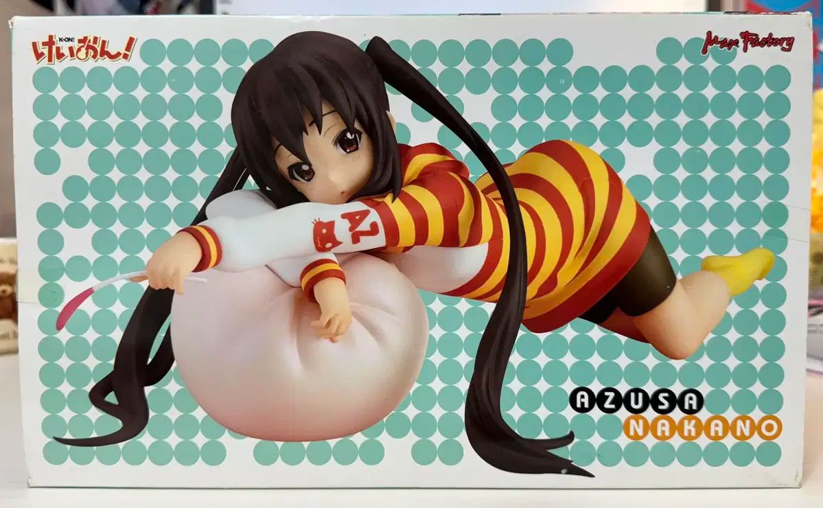 Amazon.co.jp: けいおん! 中野梓 (1/7スケール PVC塗装済み完成