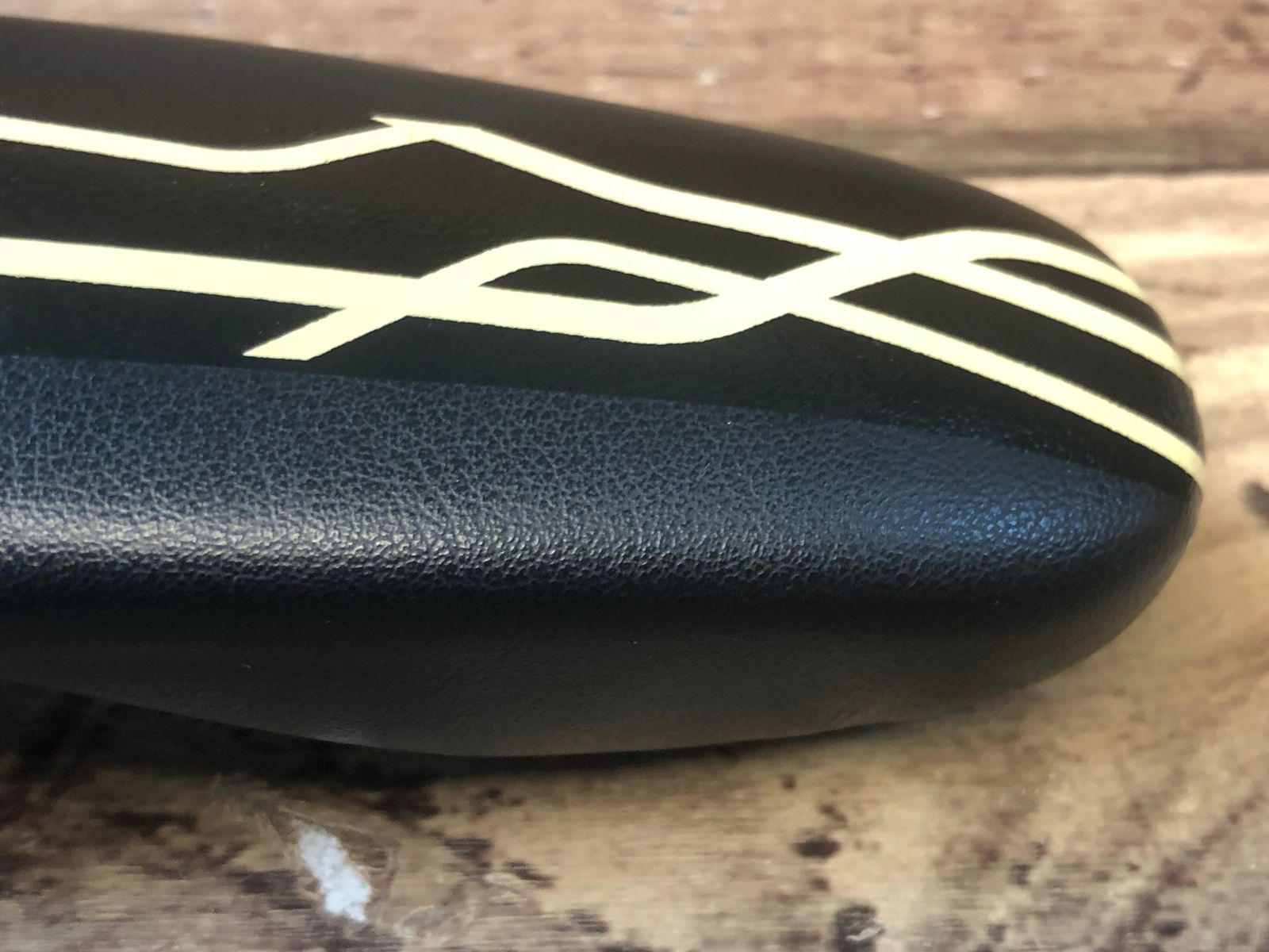 【完売】  HC075 セライタリア selle ITALIA フライト Flite サドル 黒青 セライタリア
