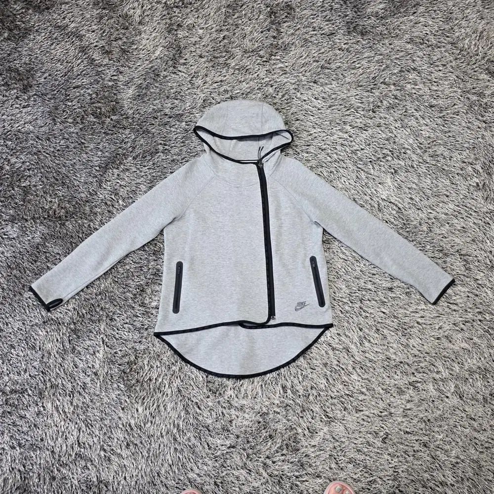 新品 NIKE ナイキ 正規品 テックフリース テックパック パーカー 黒 ブラック Wジップ WINDRUNNER ウィンドランナー 【 S 】 NIKE ナイキ テックフリース ジップアップパーカー CU4490