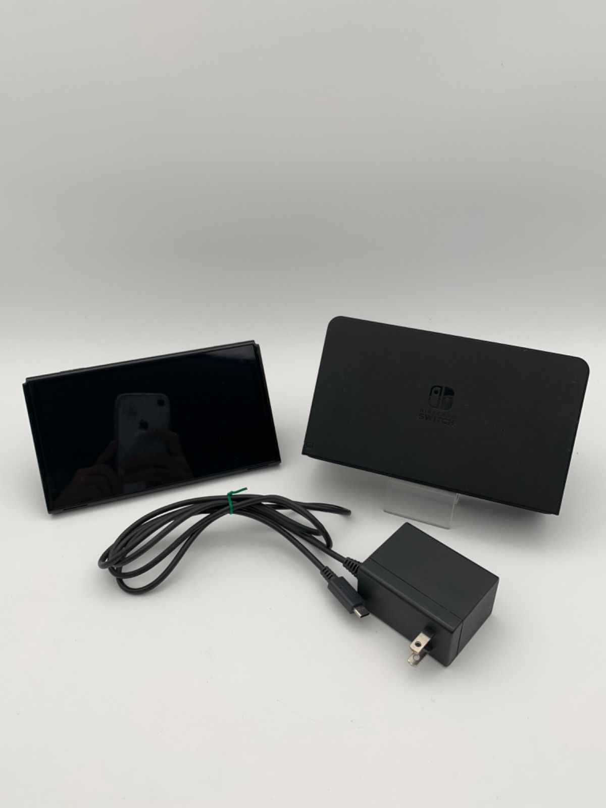 Nintendo Switch 有機ELモデル 本体 ドック＆ACアダプター付き 0917-503