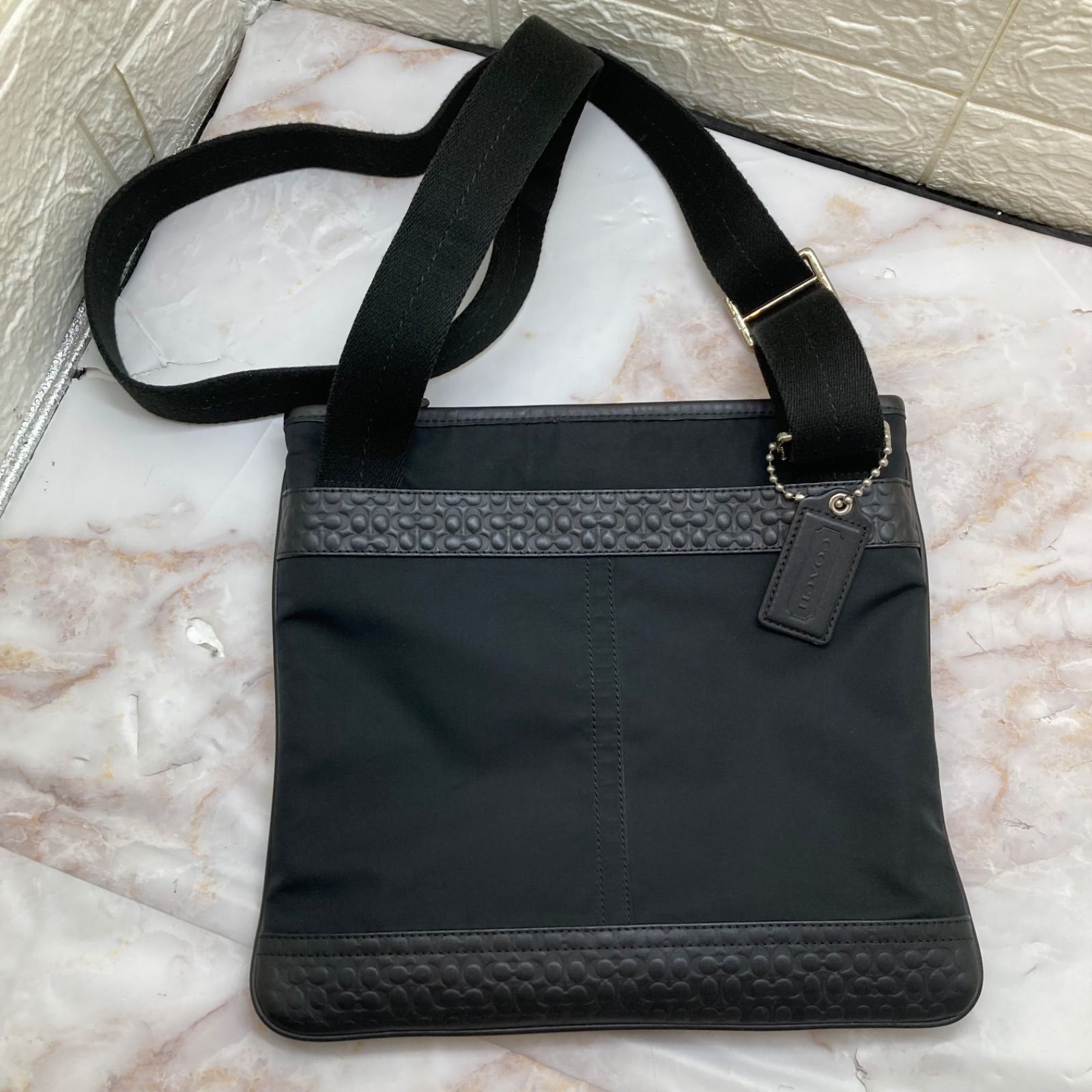 COACH トートバッグ 正規品 ✓袋付 ✓美品 ✓ロゴ ✓希少 美品 COACH トートバッグ 正規品 ✓袋付 ✓美品 ✓ロゴ ✓希少 美品