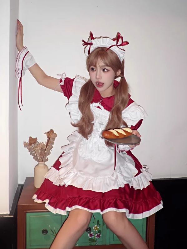 かわいいクリスマス新年猫のコスプレメイド服Lolitaのワンピース