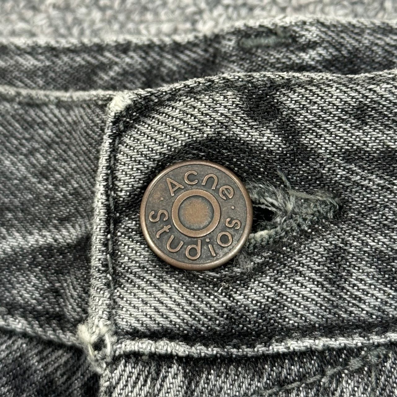 Acne Studios 1989 ルーズフィットジーンズ ワイドデニムパンツ